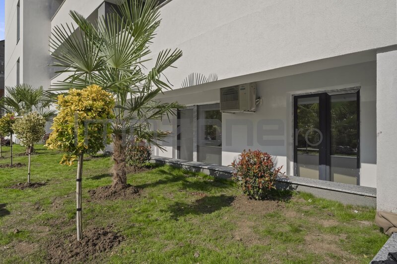 Doua camere, 77 mp, 20 mp terasa, etaj 4/10, se accepta credit, comision 0%, metrou