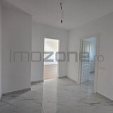 Doua camere, 77 mp, 20 mp terasa, etaj 4/10, se accepta credit, comision 0%, metrou